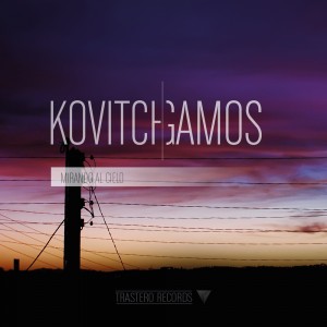 Deltantera: Kovitch y Gamos - Mirando al cielo